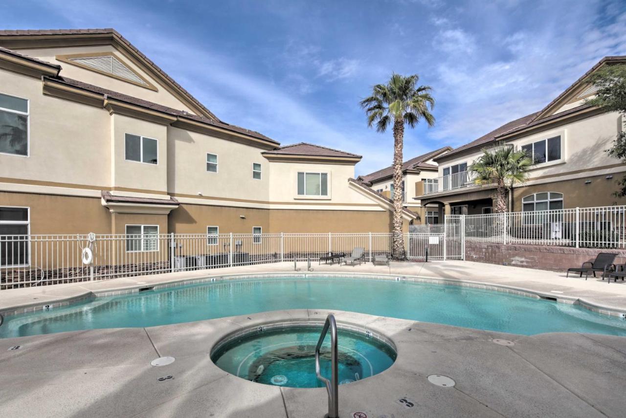 Desert Condo With Pool About 3 Miles To Colorado River! Bullhead City Bagian luar foto