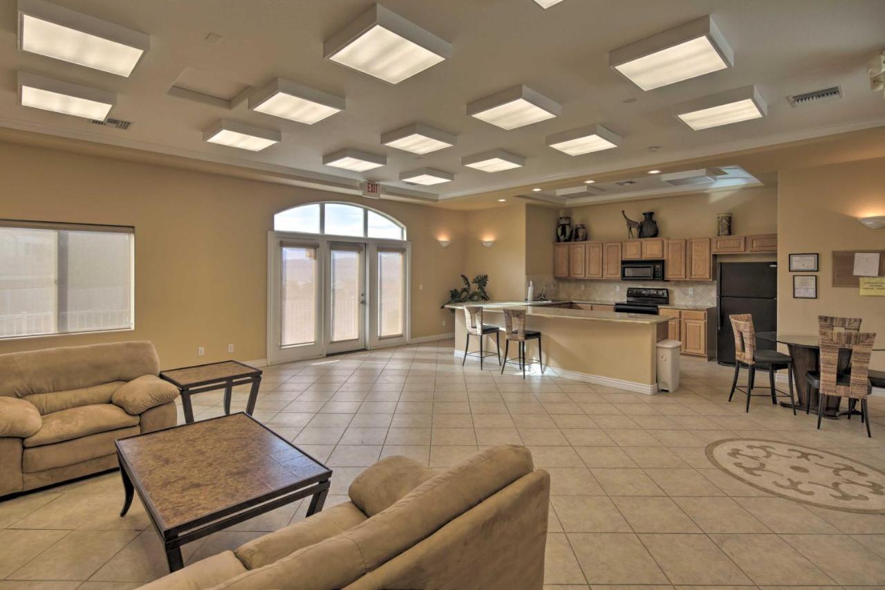 Desert Condo With Pool About 3 Miles To Colorado River! Bullhead City Bagian luar foto